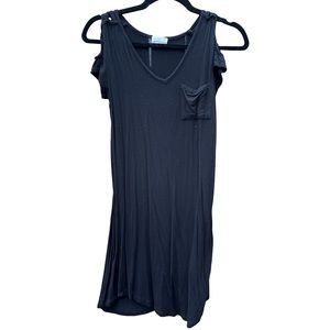 T-shirt dress with pocket and exposed shoulder